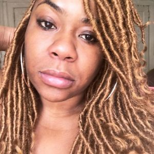 Meet your Posher, Desta